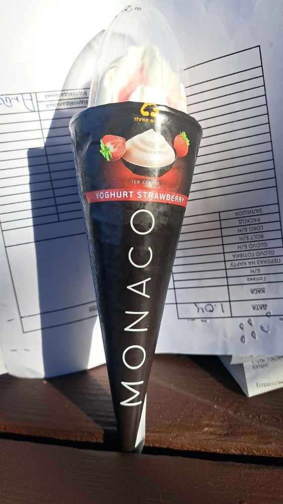 Yoghurt Strawberry Монако