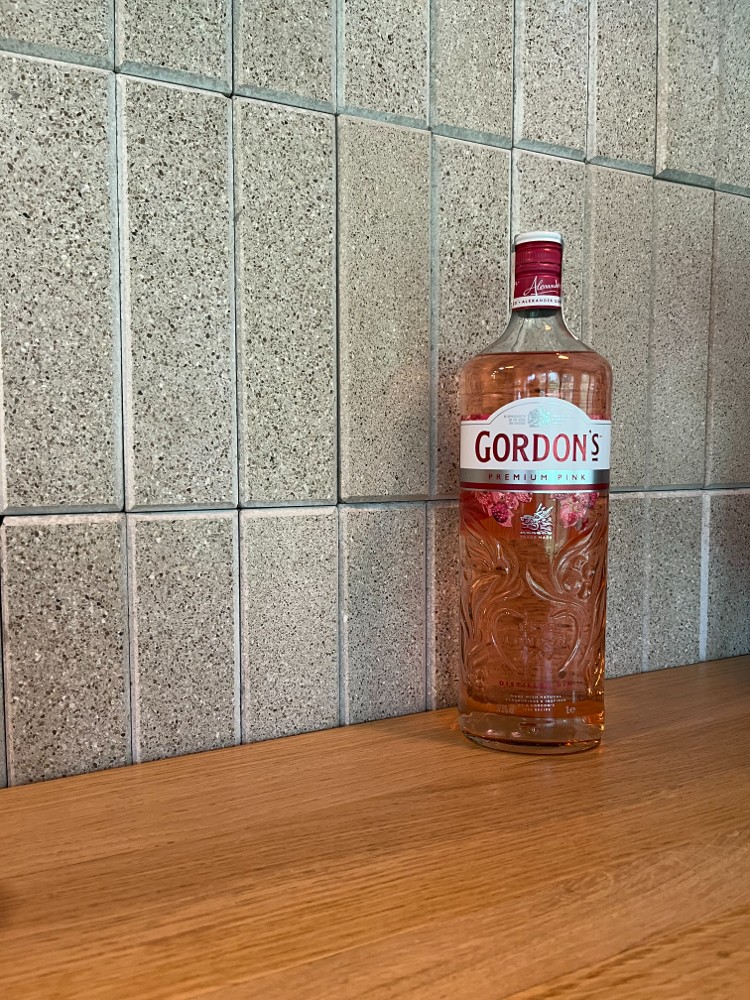 Джин Gordon's Premium Pink імп.
