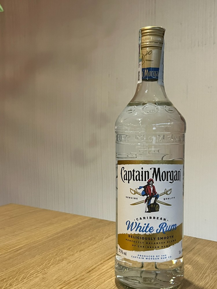 Ром Captain Morgan White імп.