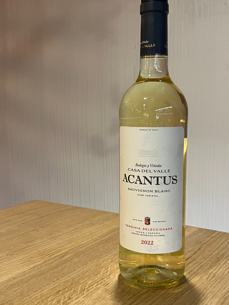 Вино Acantus Sauvignon Blanc імп.