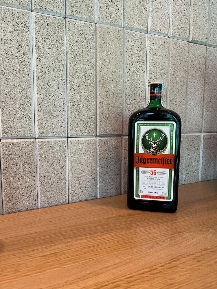 Лікер Jagermeister імп.