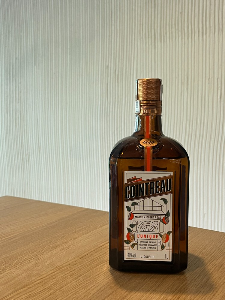 Лікер Cointreau імп.