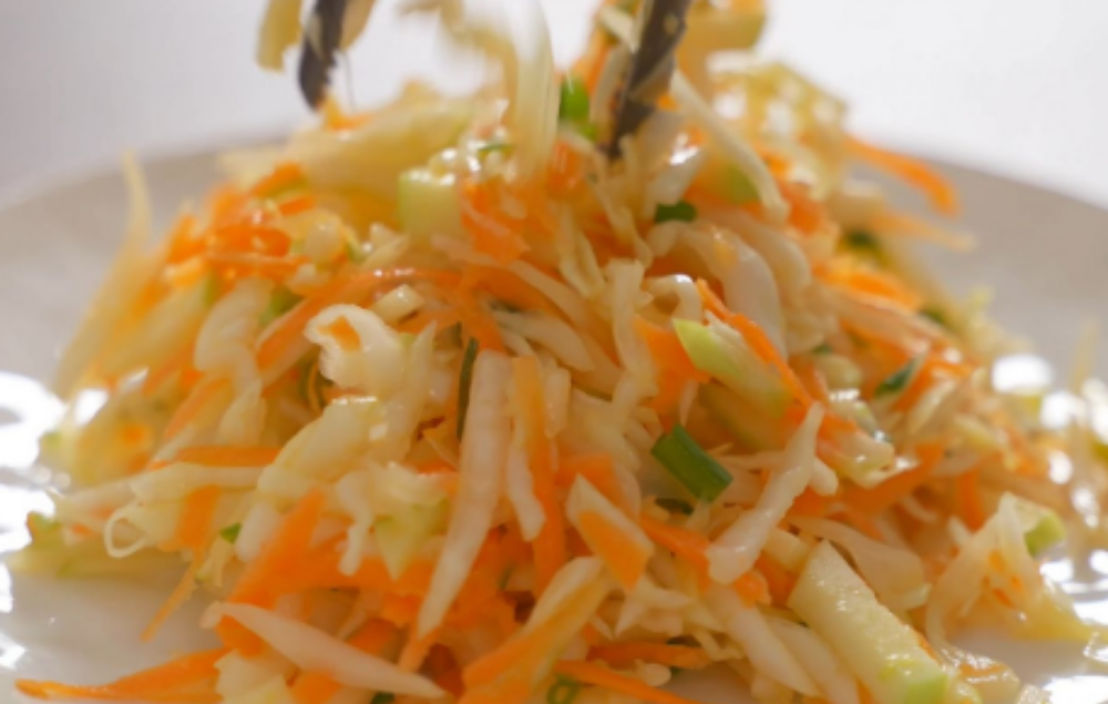 Салат з капусти та моркви