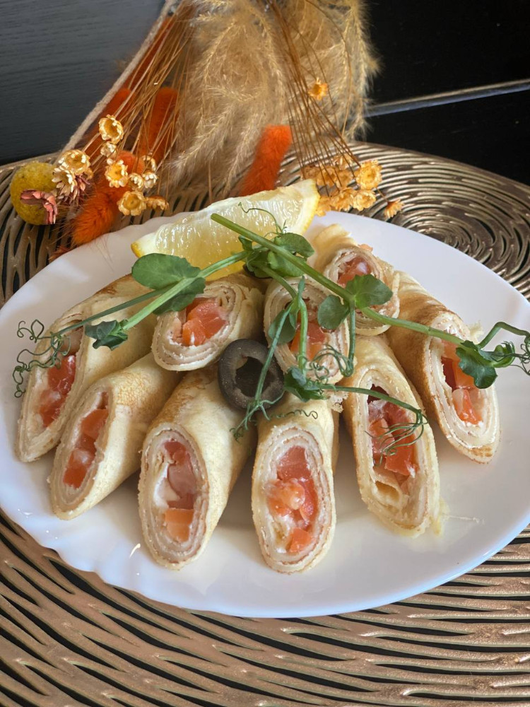 Млинці з лососем