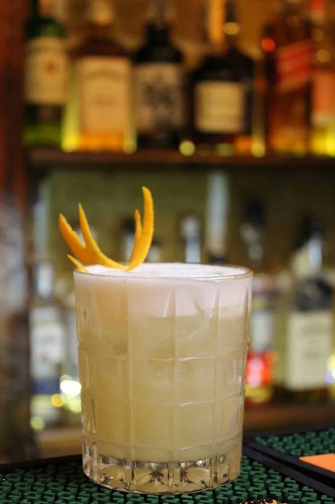 Коктейль WHISKEY SOUR