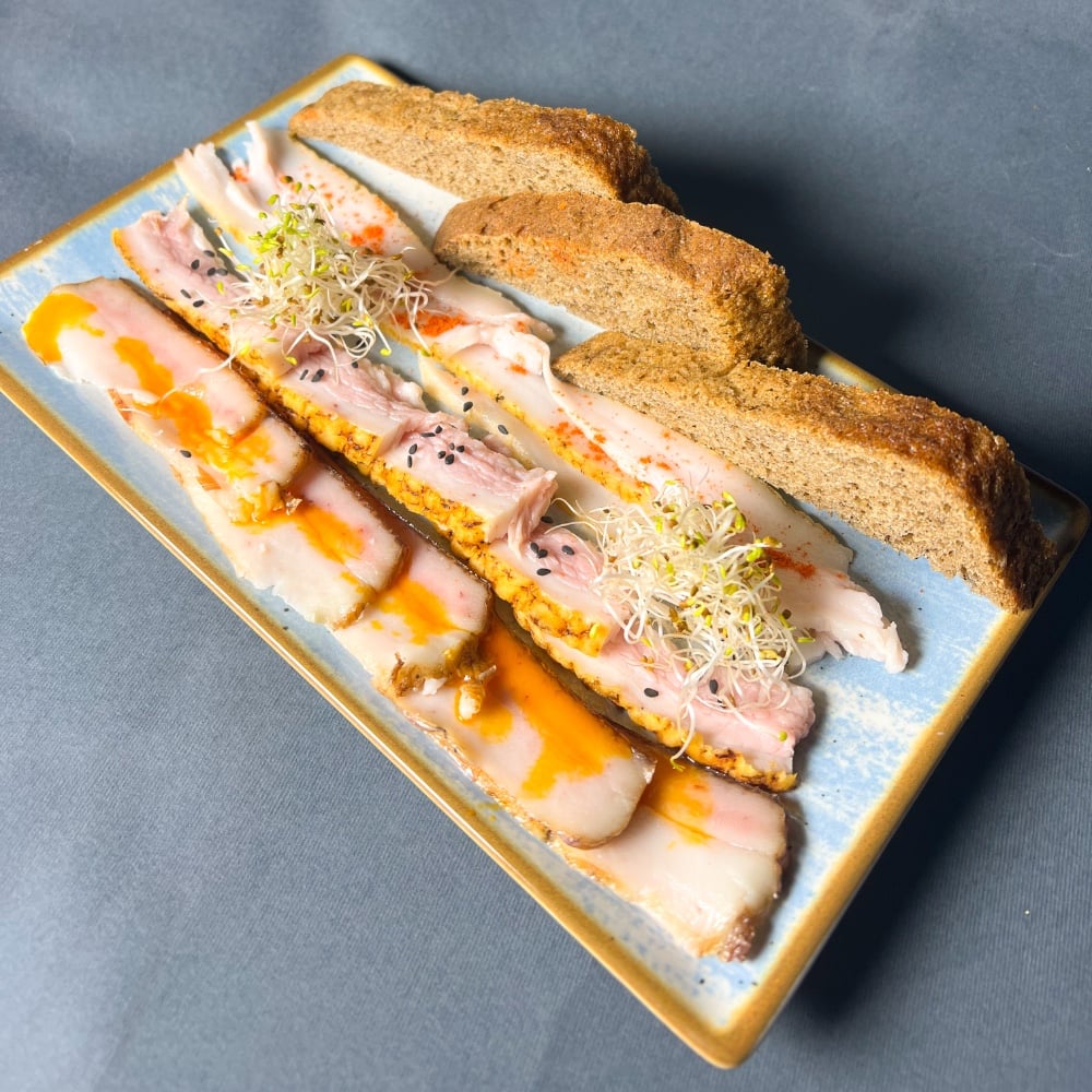 Тарілка з салом