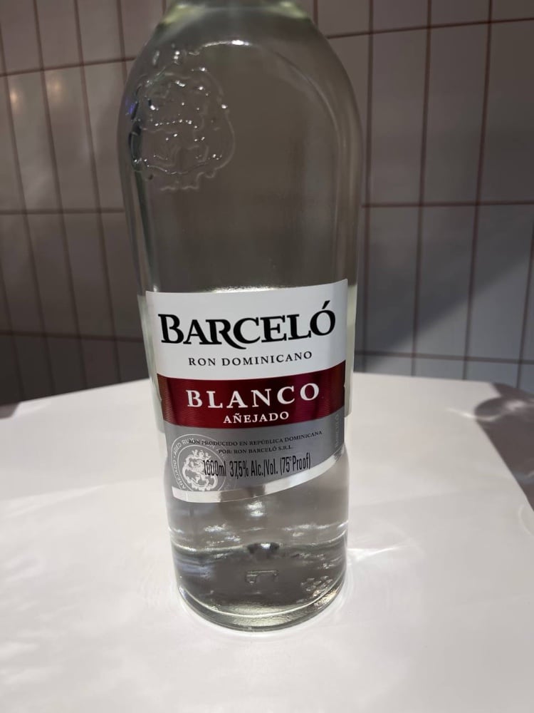 Ром Barcelo "Blanco" 37,5 %, 50 мл