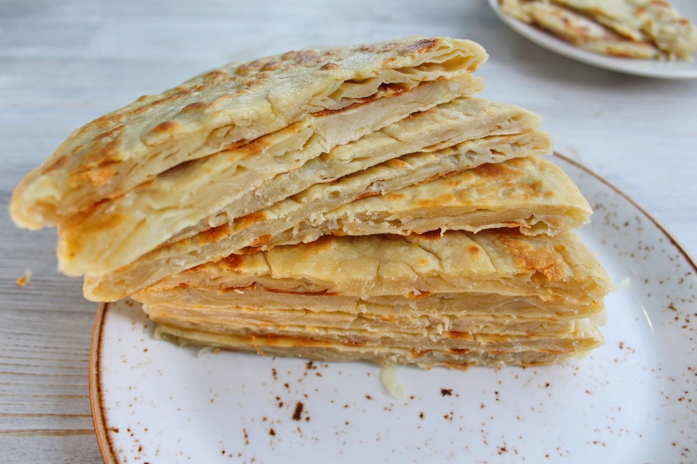 КАТ ПАТИР КУСОК