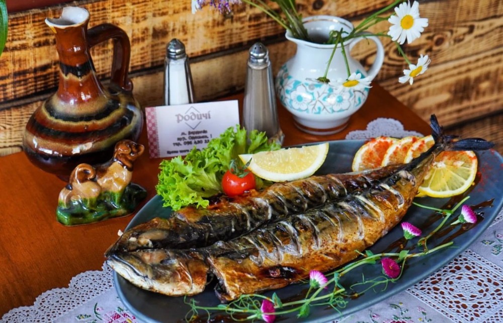 Скумбрія на мангалі