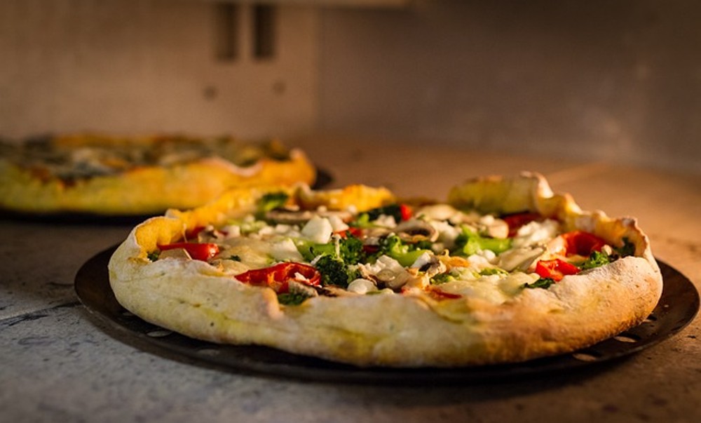 PIZZA PROSCIUTTO BURRATA