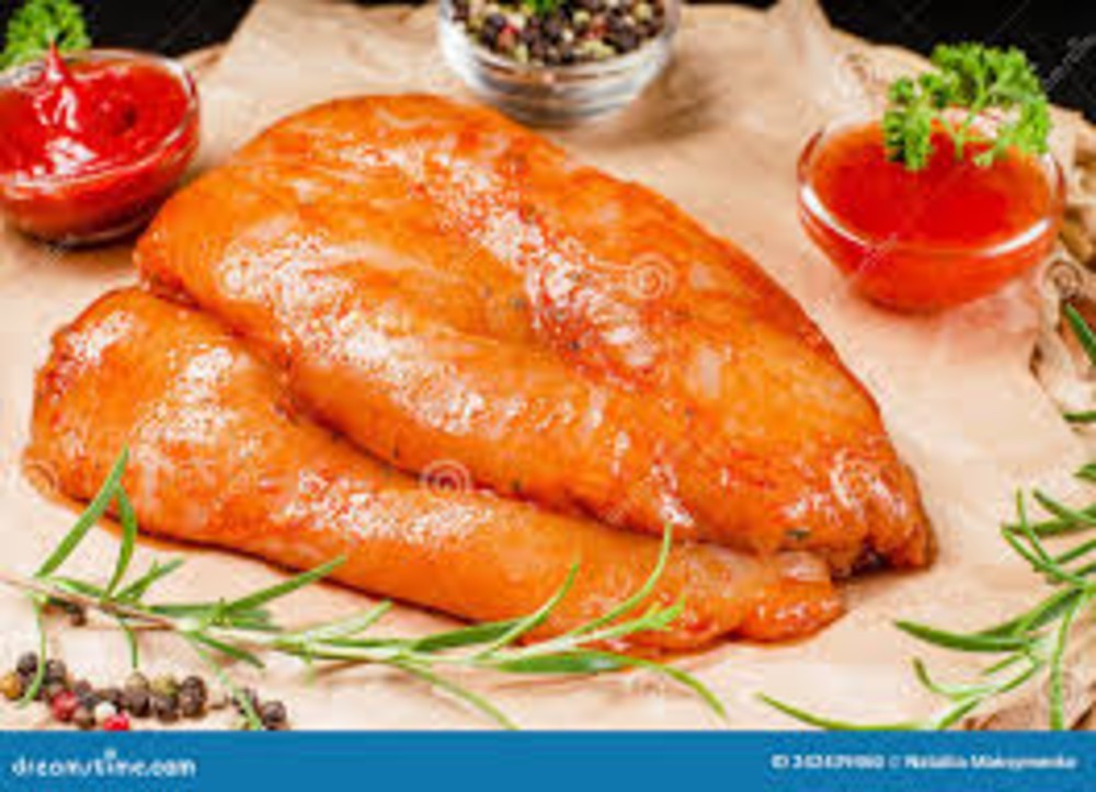 Bistec de pollo marinado