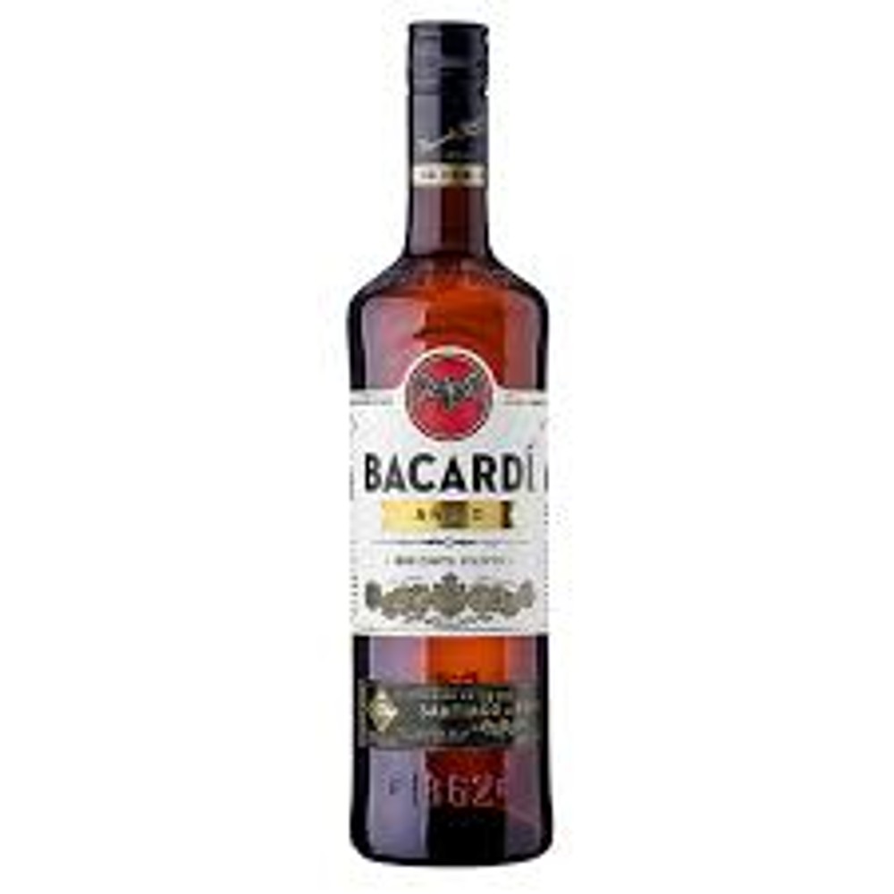 Bacardi Añejo Vidrio 750Ml