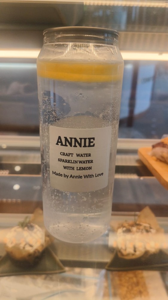 Sparkling Water "Annie"