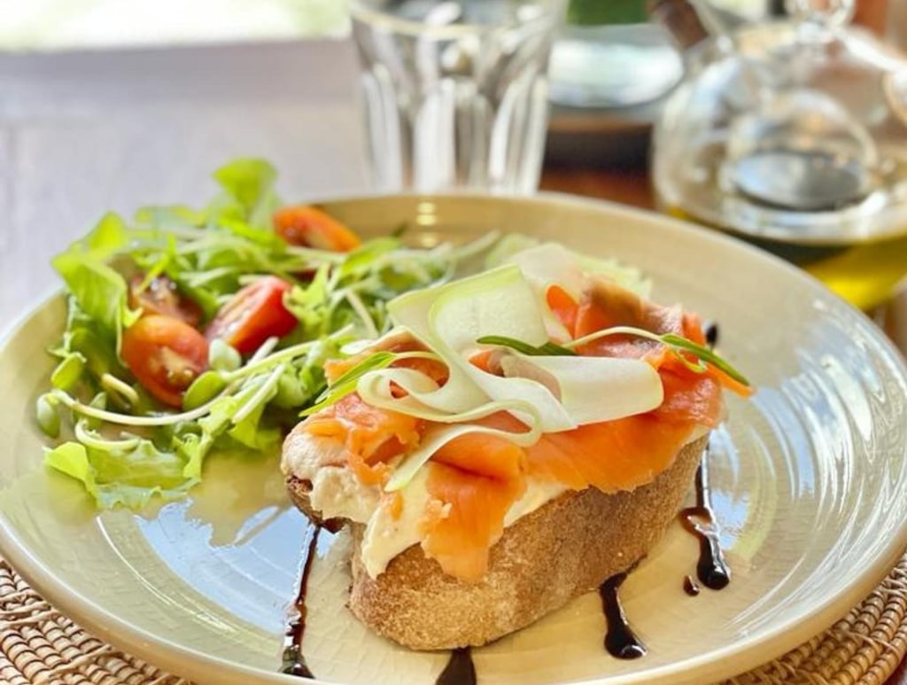 Fresh Salmon Toast