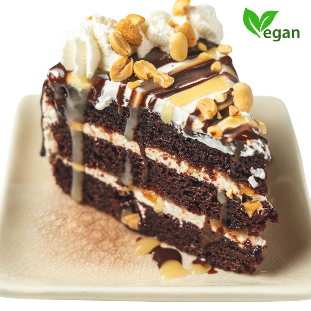 Snickers Cake (vegan)