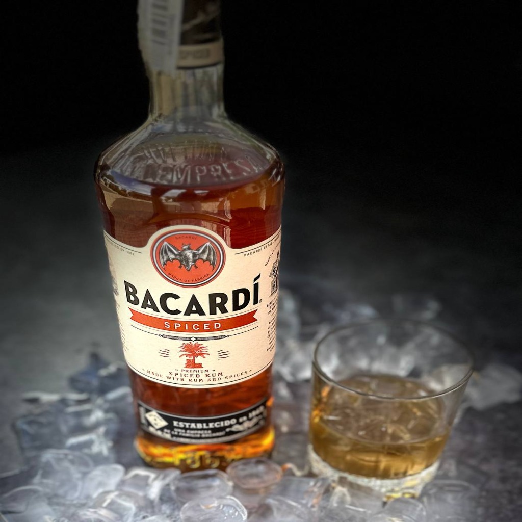Ром Бакарді Карта Спайсд 50ml
