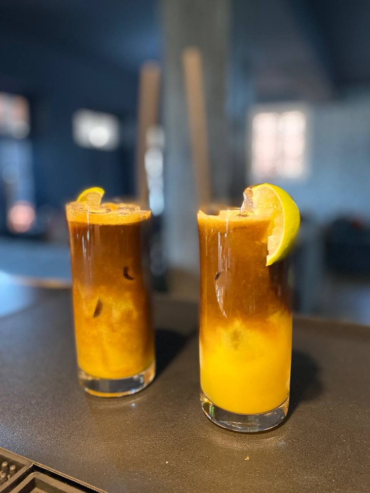 Espresso tonic