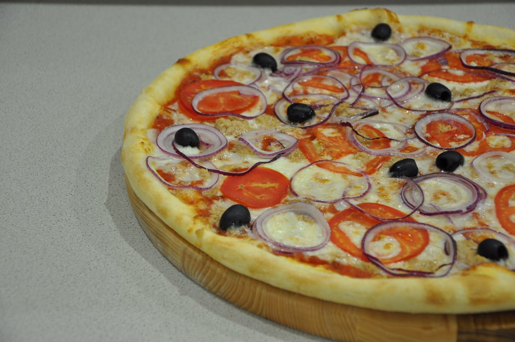 Піца З тунцем 30