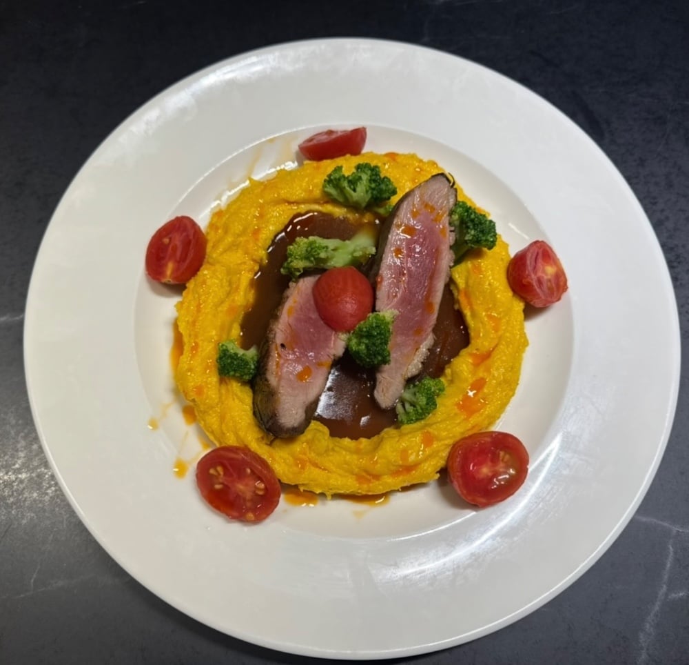 Качина грудка з гарбузовим пюре, порція 