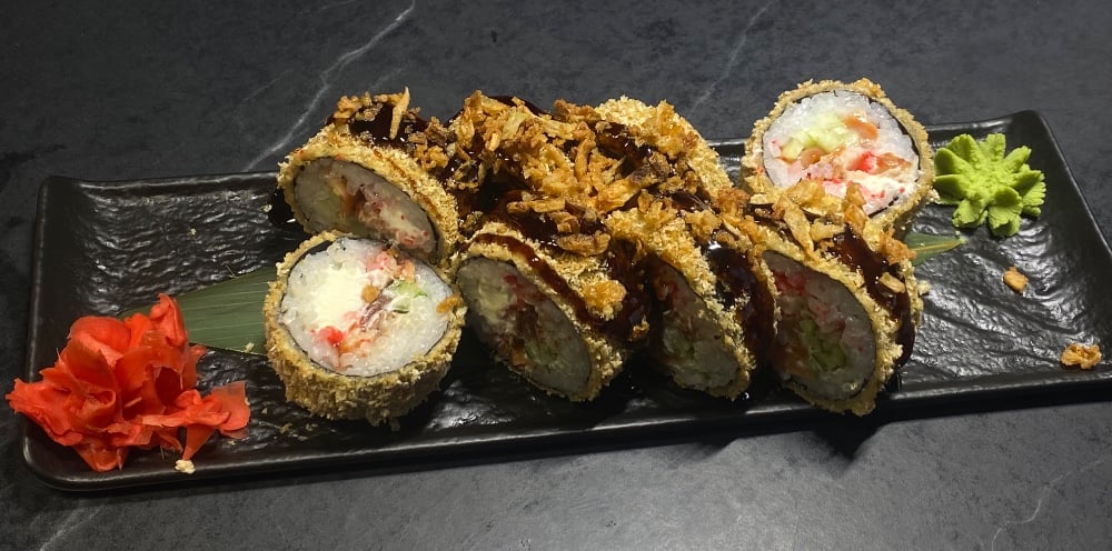 Рол темпура  з лососем та вугрем