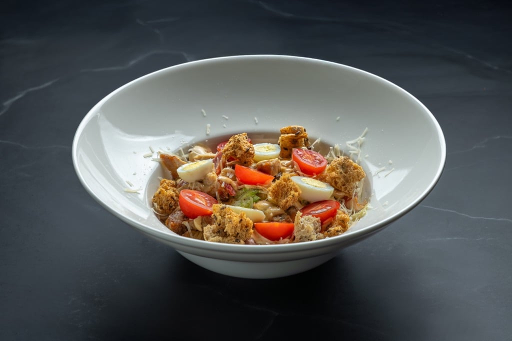 Салат цезар з куркою, порц.