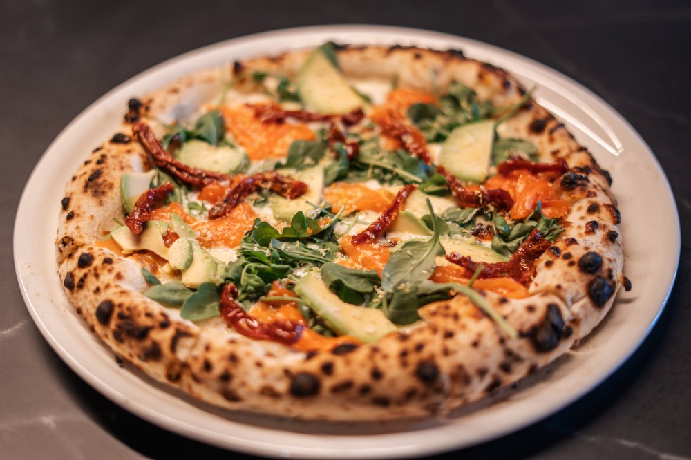 Піца PRIMAVERA з лососем