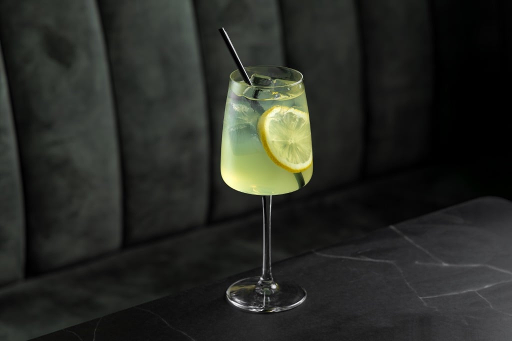 Коктейль Limoncello Spritz, 180мл.