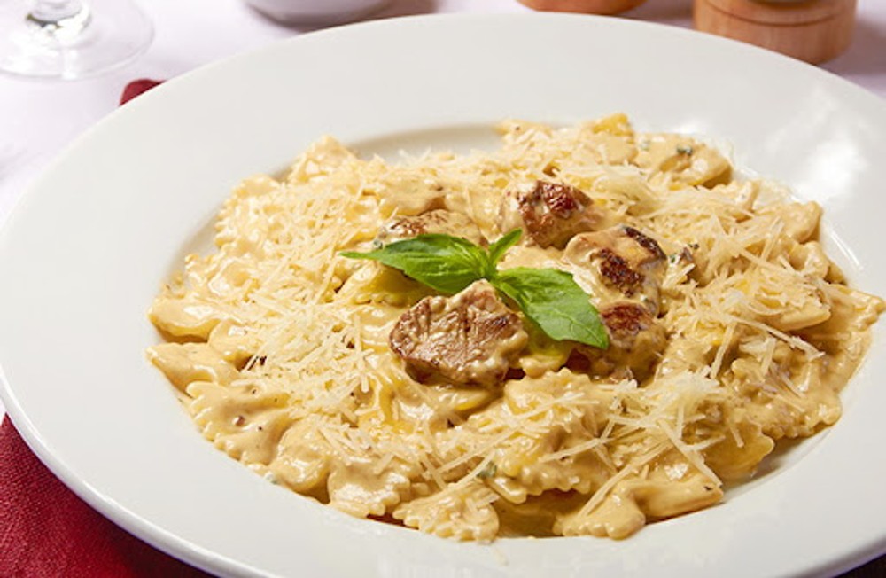  <<Pasta farfalle con pollo>> 300г
