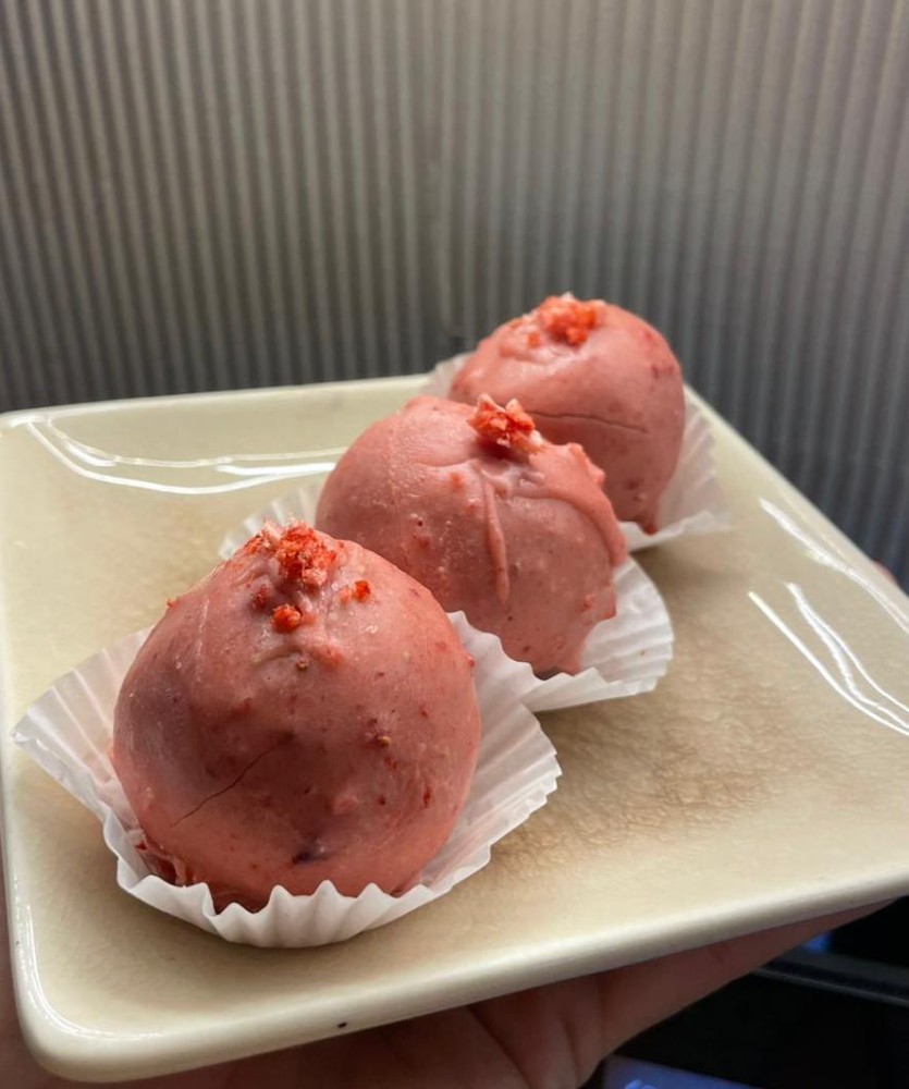 Strawberry Truffles Vegan