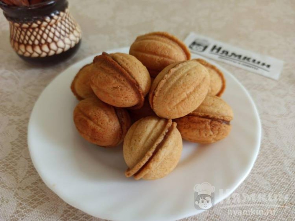 Горішок зі згущеним молоком