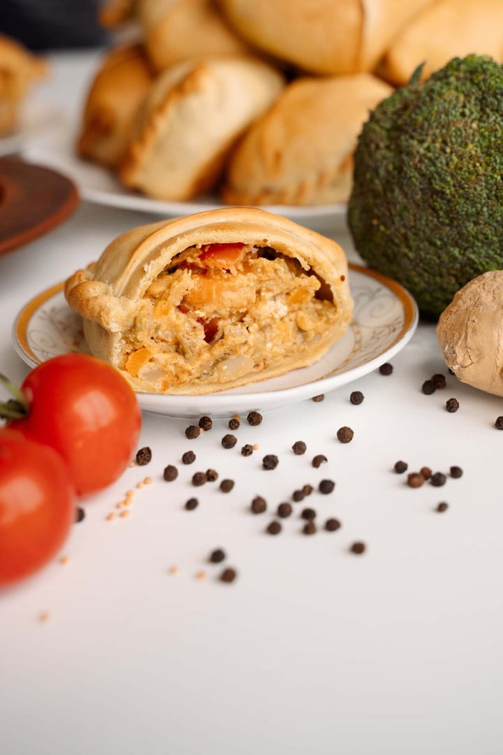 Самос з бататом і овочами