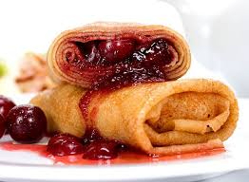 Млинець з вишнями 1шт.