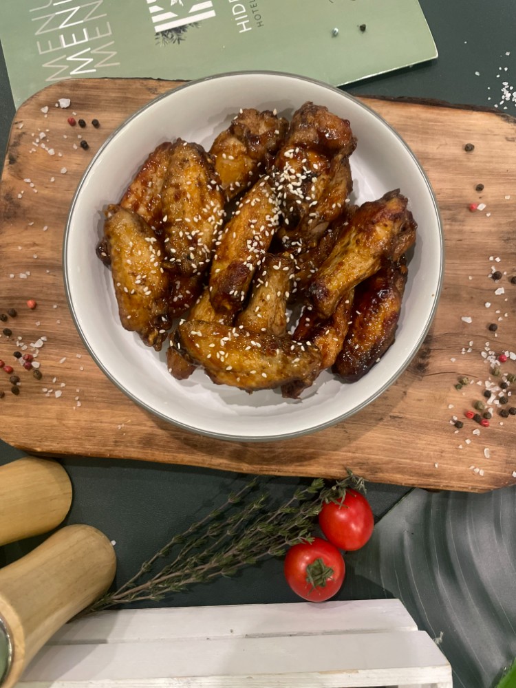 Крильця у соусі BBQ,. 100г