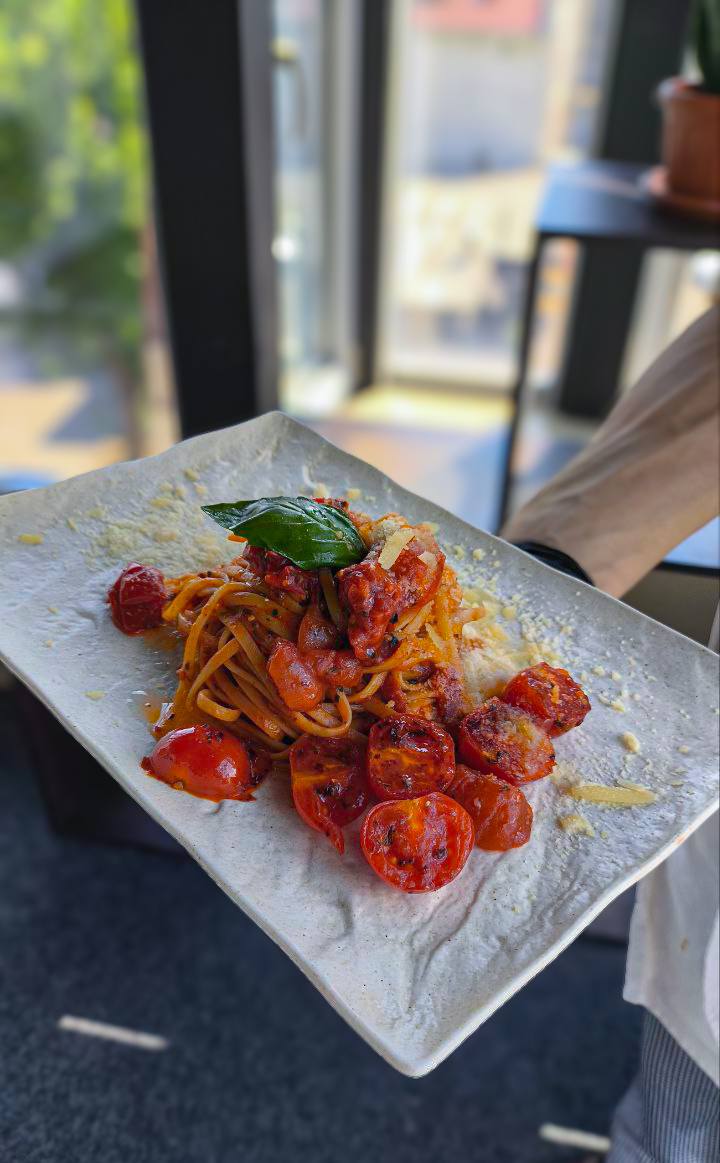 Паста с томатами/ Pasta al pomodoro