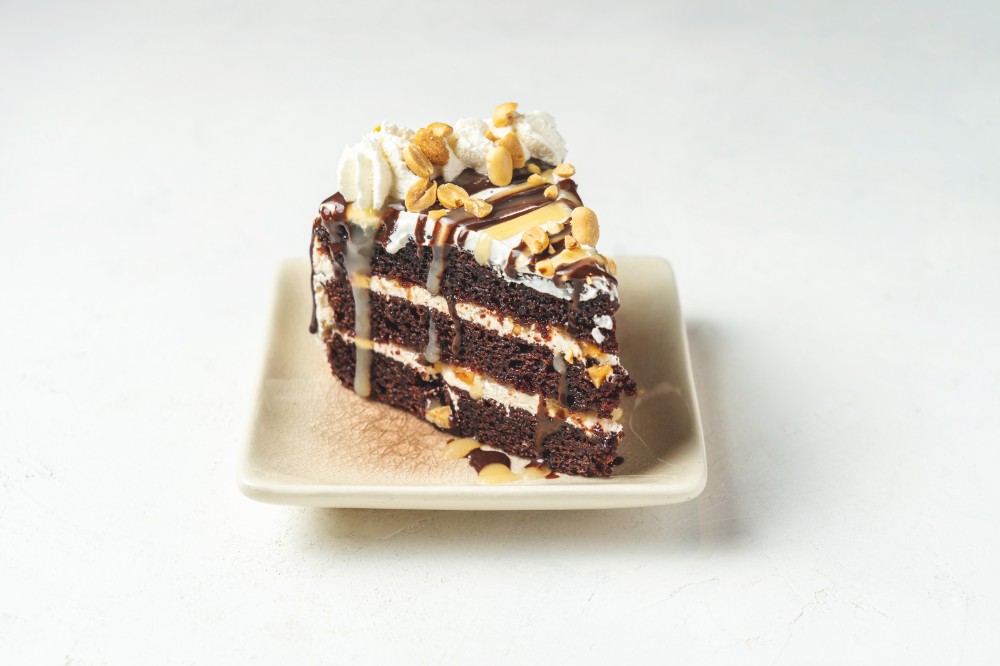 Snickers Cake Vegan