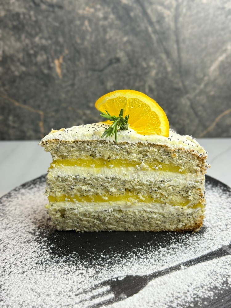 Маковий торт з апельсиновим курдом та крем-чизом