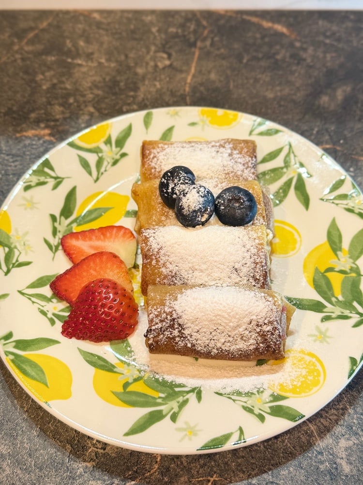 Млинці з вишнями