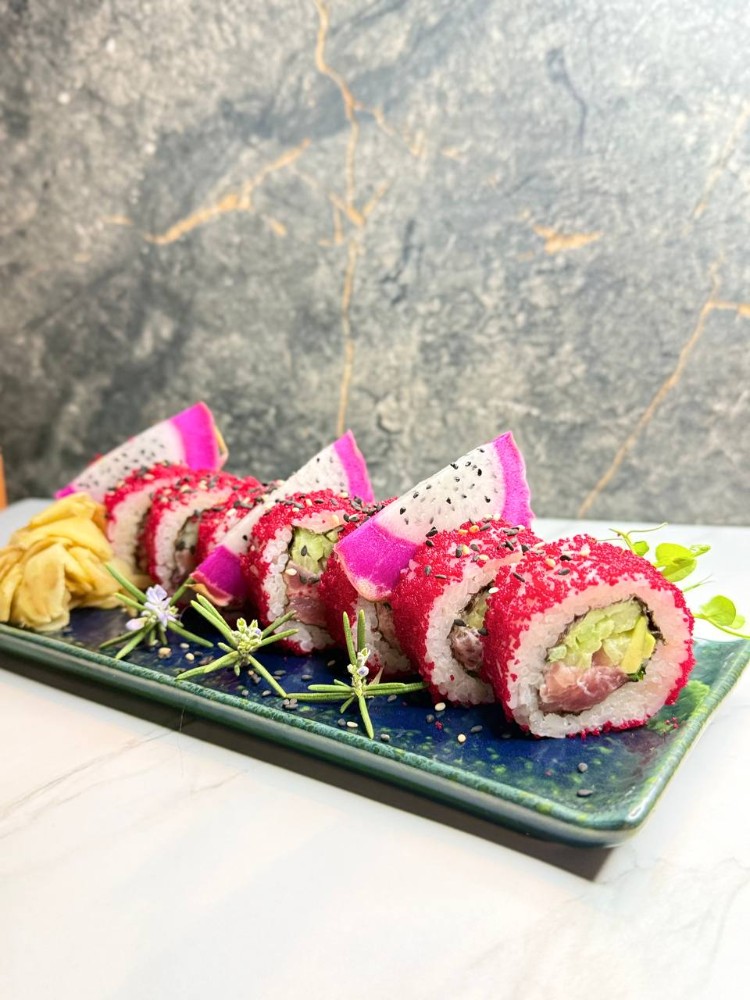 Рол Каліфорнія з тунцем 