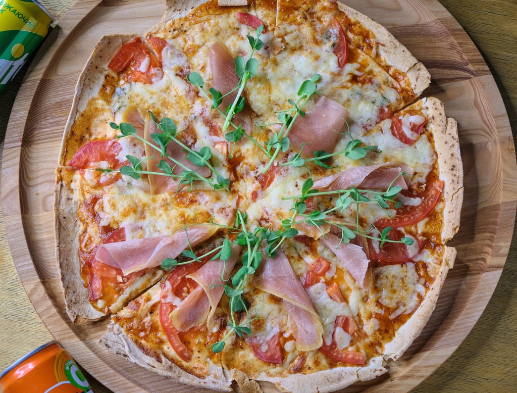 НЕ Pizza з прошуто та Дорблю