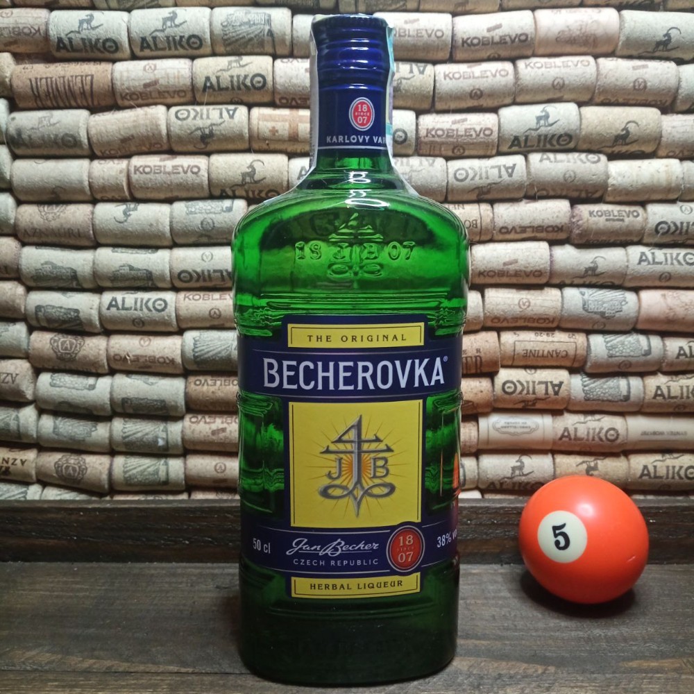 Лікер "Becherovka"