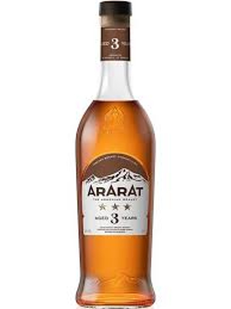 Коньяк Арарат 3(***)