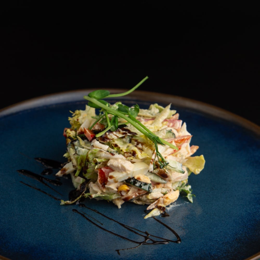 Салат з куркою і болгарським перцем