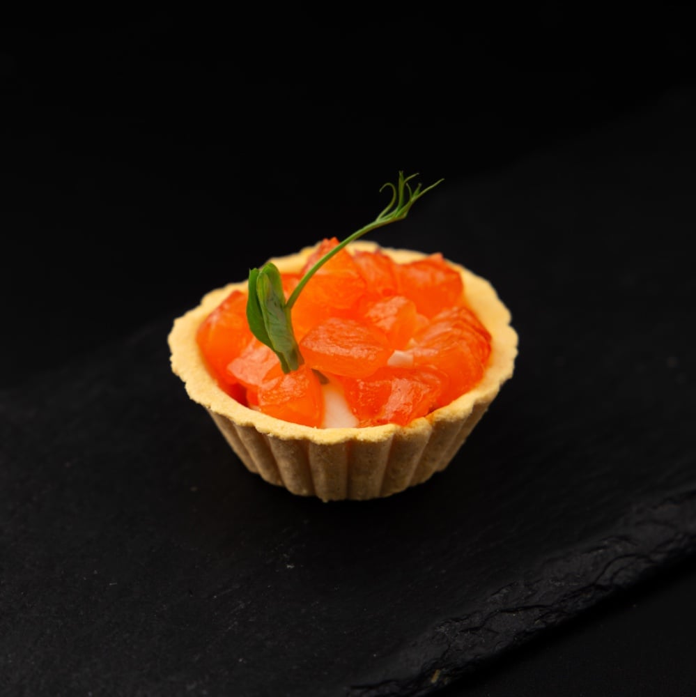 Тарталетка з лососем і крем-сиром 25г