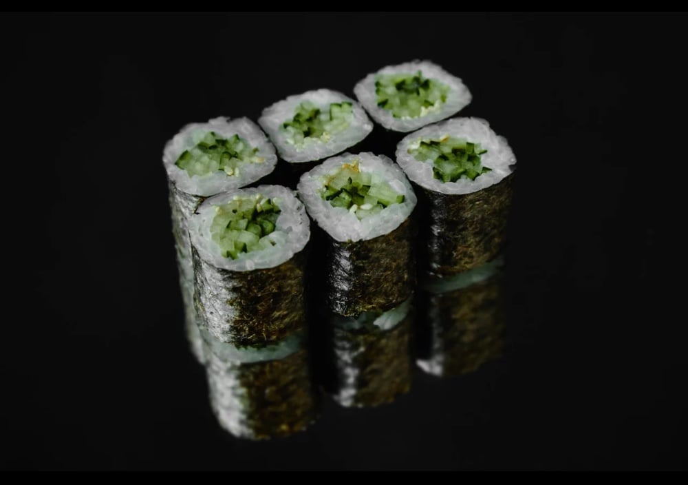 Макі з огірком