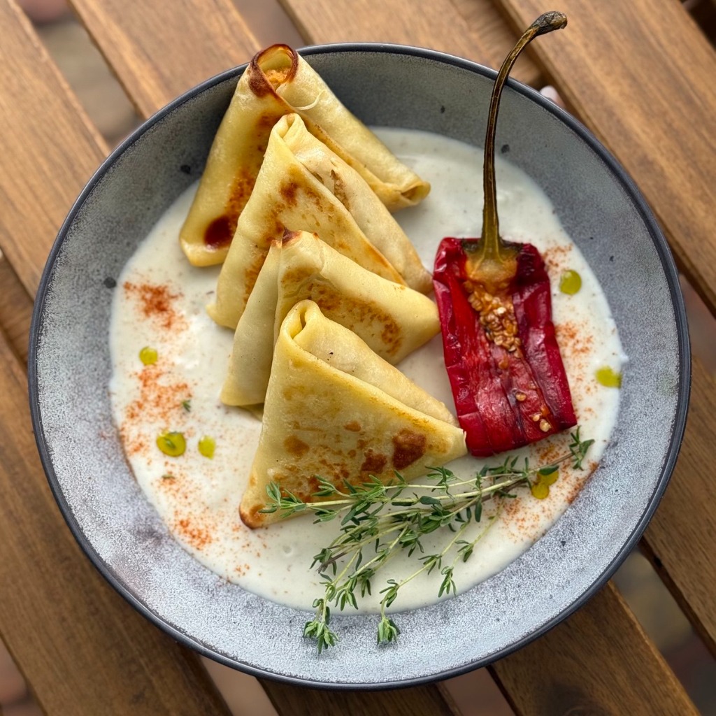 Млинці з курочкою та печеним перцем 