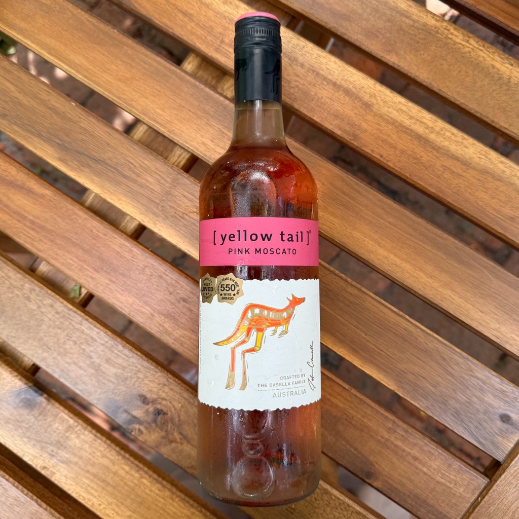 Yellow Tail, Pink Moscato, Австралія, рожеве напівсолодке