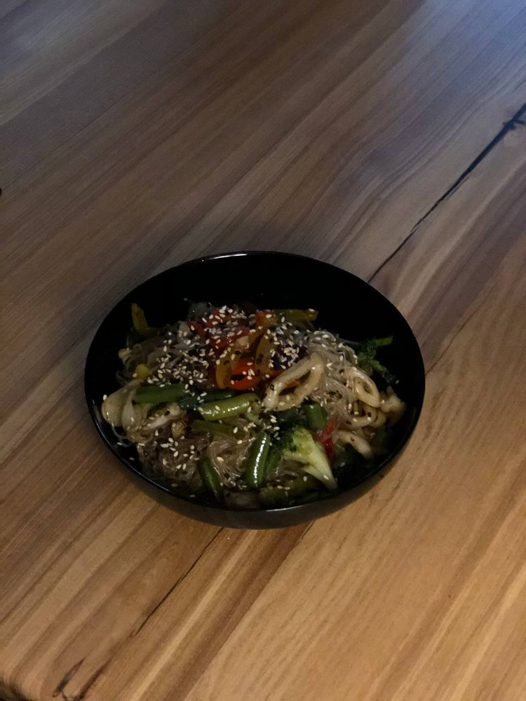 WOK Мікс з Кальмаром