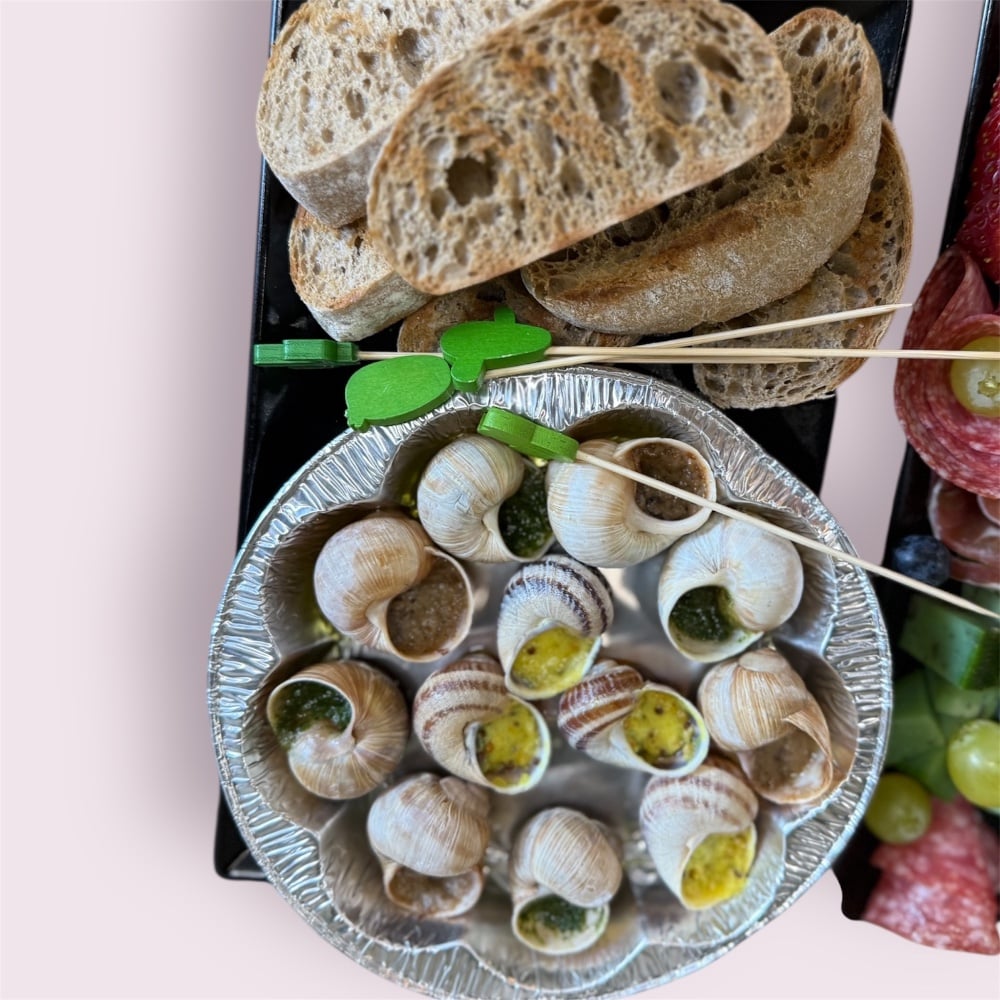 Запечені равлики з грінками