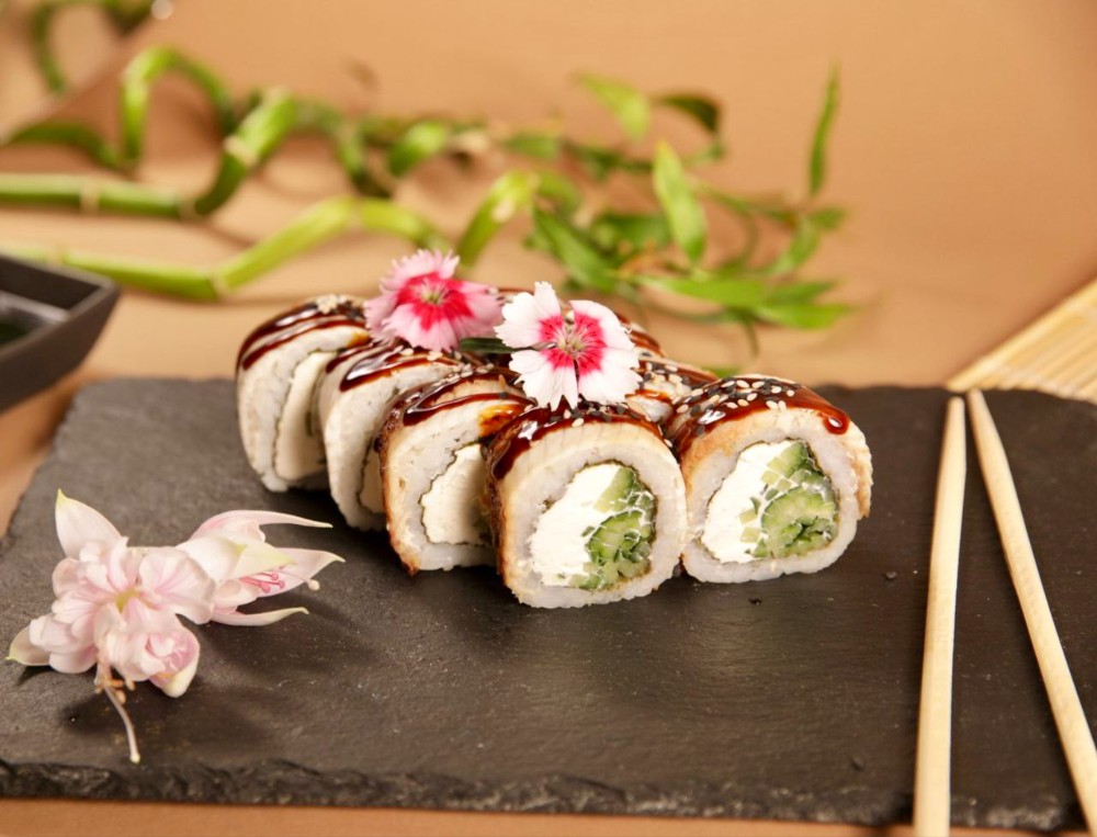 Філадельфія з вугрем XL (320г) 8шт