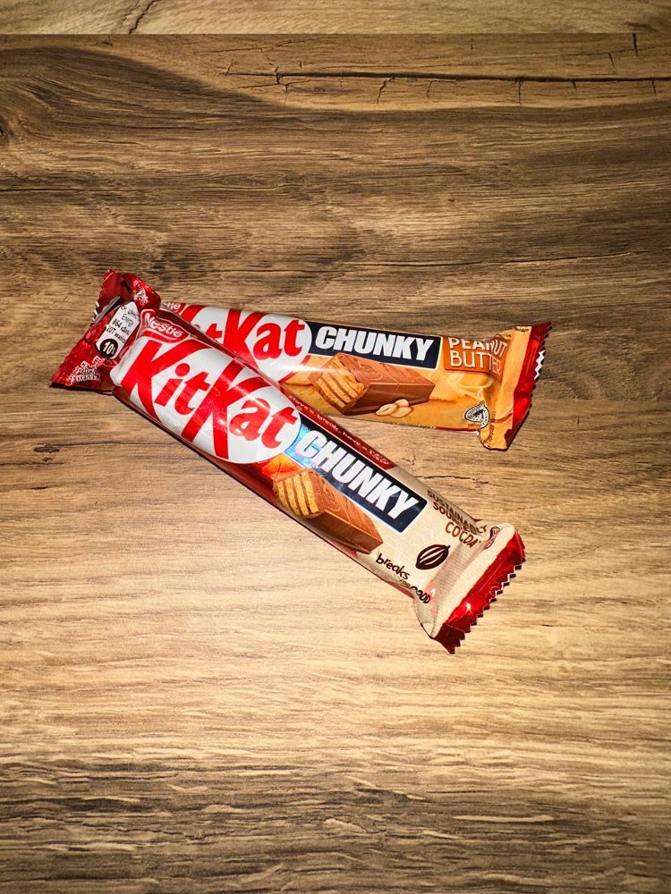 Батончик KitKat з арахісовою пастою